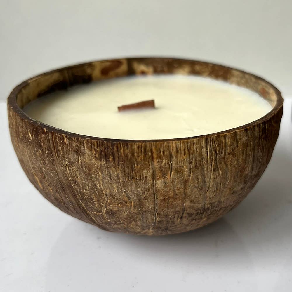 Coconut Shell Candle: Sea Spray