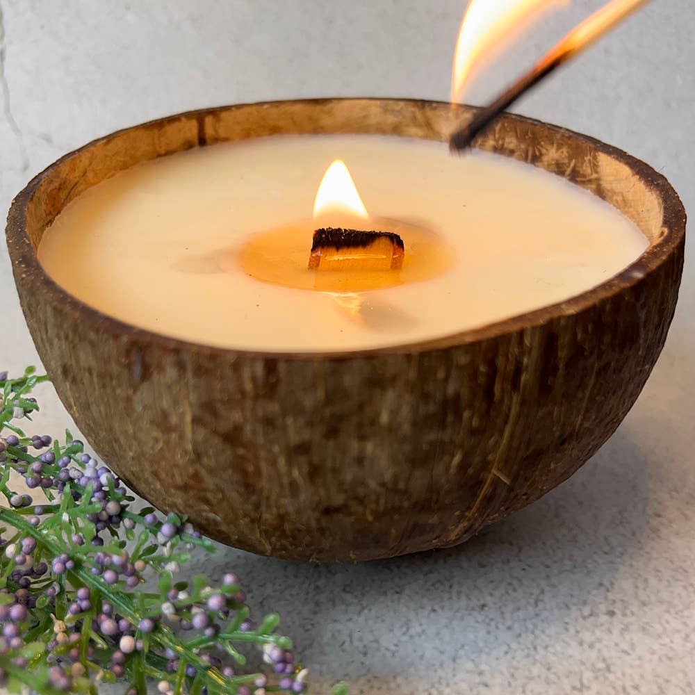 Coconut Shell Candle: Sea Spray